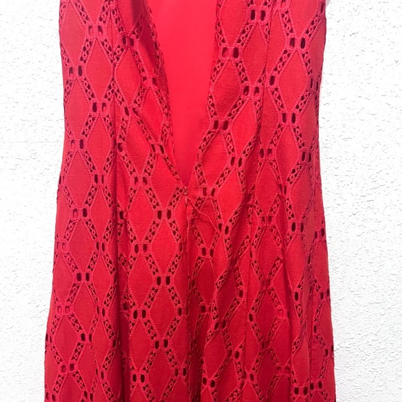 T Tahari Vibrant knee-length eyelet Red Midi Dress 8 - Picture 9 of 9